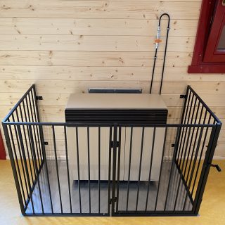Gasheizung mit Schutzgitter im NAWALO Waldkindergartenwagen