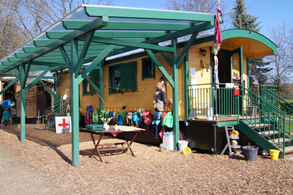 NAWALO Waldkindergartenwagen: Große Überdachung